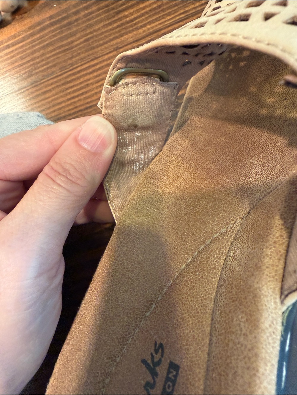 Clarks Collection Leather Slide Sandals Beige Cutout Comfort Wedge Size 7M - Picture 7 of 8
